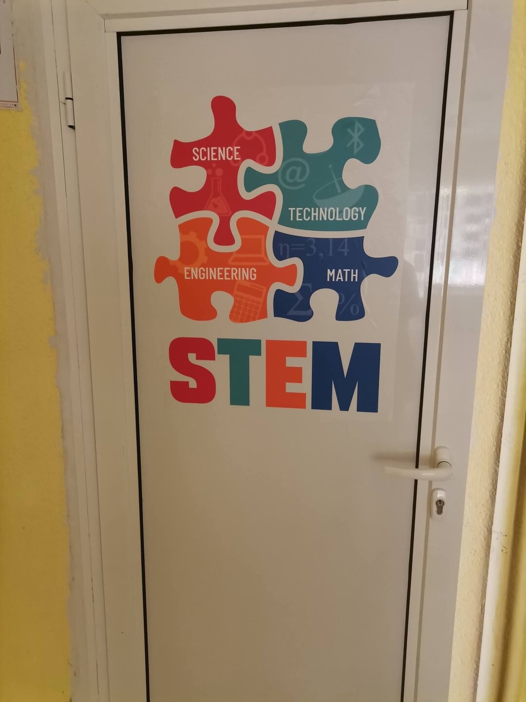 STEM center left image